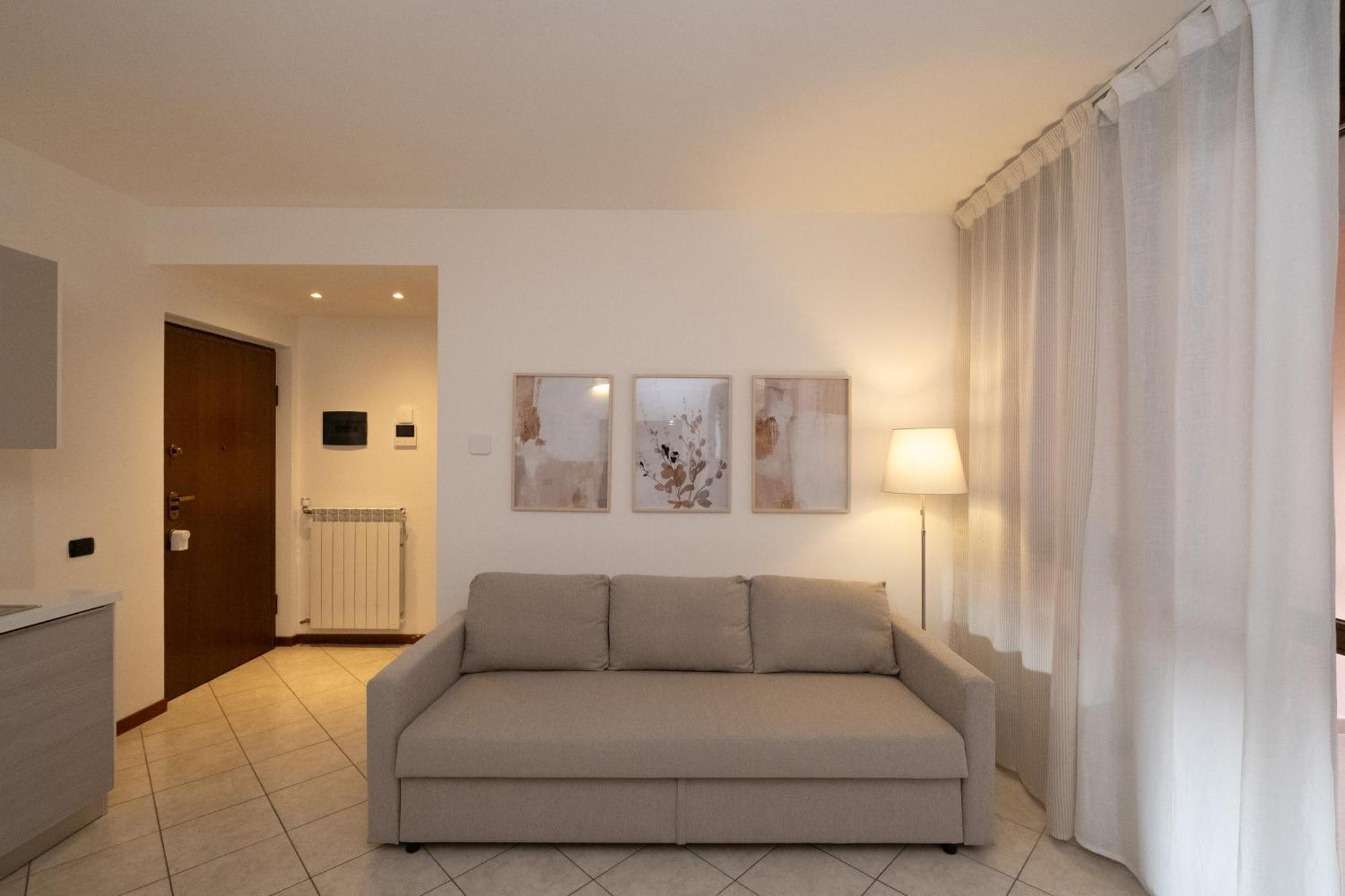 Bilocale A Lainate Lainhouse Apartment ภายนอก รูปภาพ